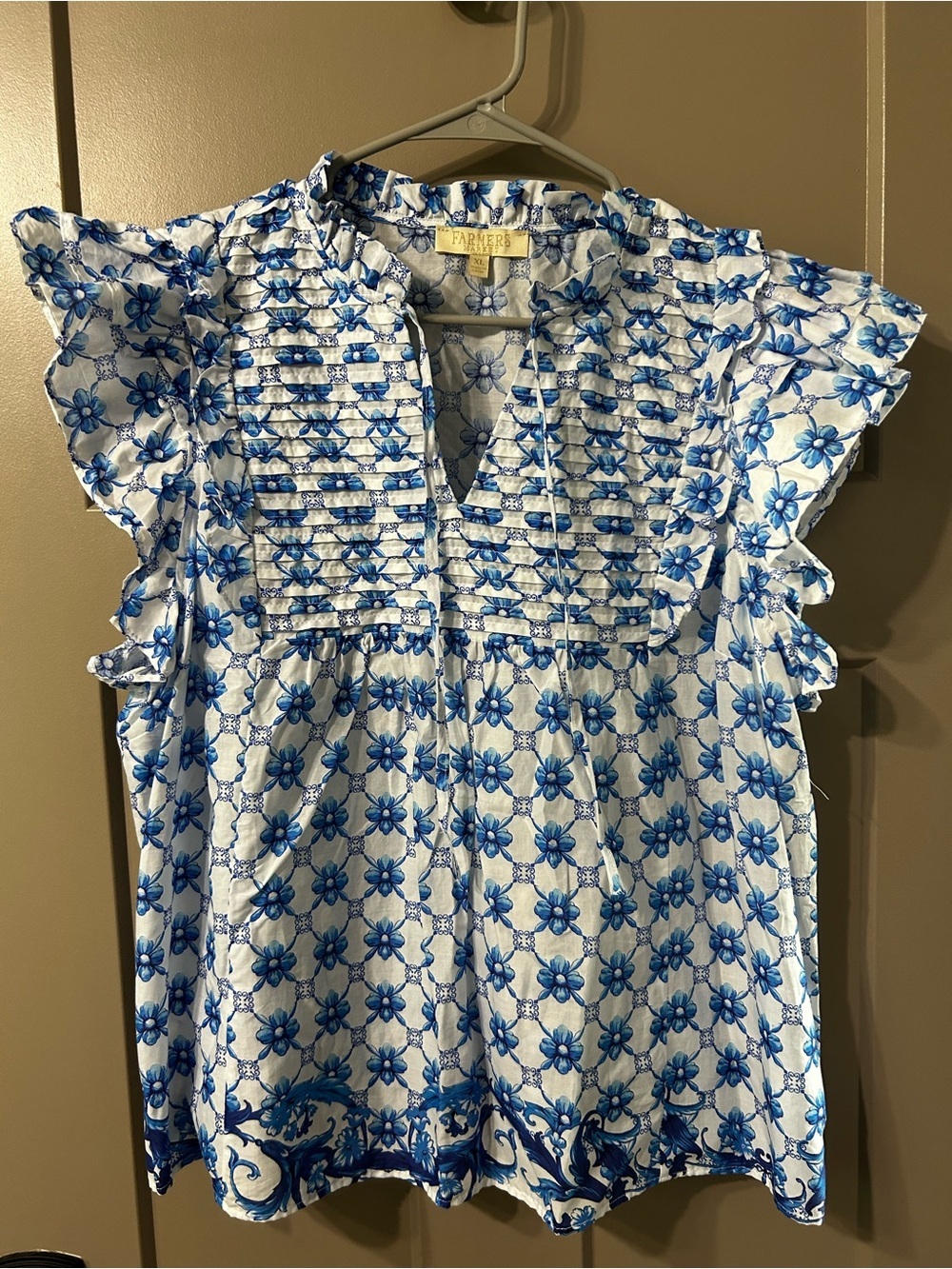 Farmers Market Floral Ruffle Sleeve Cotton Top - White & Blue